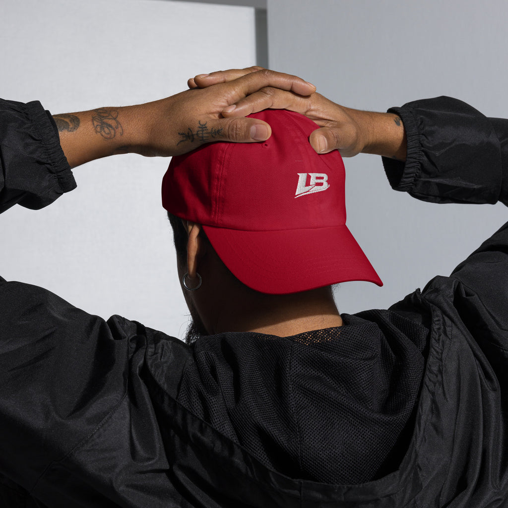 Casquette dad hat unisexe streetwear LB coloris cranberry, vue de face