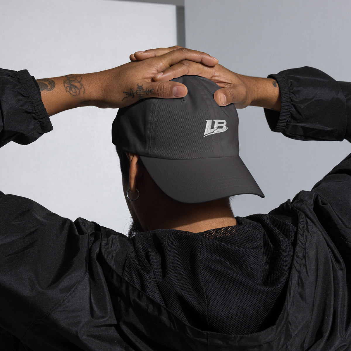 Casquette dad hat unisexe streetwear LB coloris dark grey, vue de face