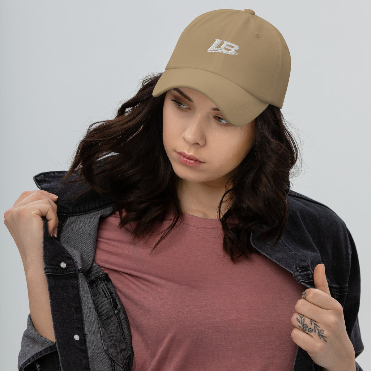 Casquette dad hat unisexe streetwear LB coloris khaki, vue de face