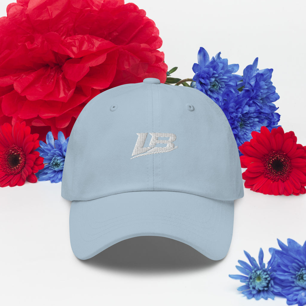 Casquette dad hat unisexe streetwear LB coloris light blue, vue de face