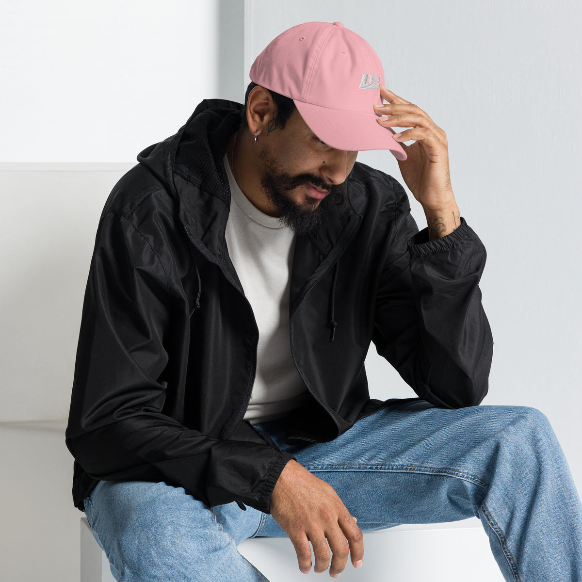 Casquette dad hat unisexe streetwear LB coloris pink, vue de profil droit