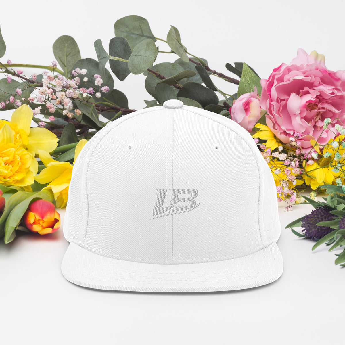 Casquette snapback unisexe streetwear LB coloris white, vue de face