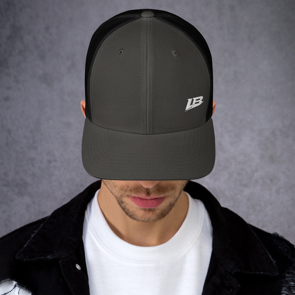 Casquette trucker streetwear unisexe LB anthracite et noir, vue de face