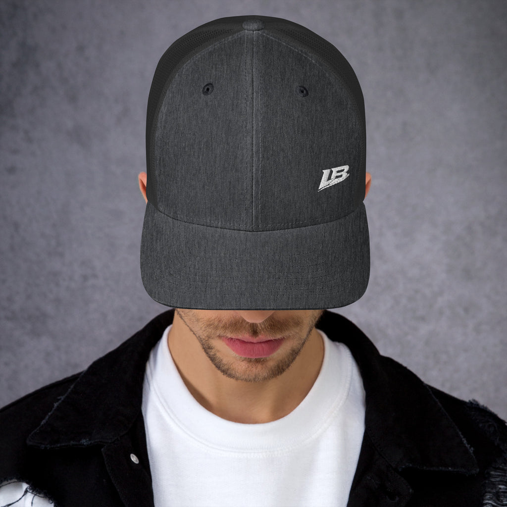 Casquette trucker streetwear unisexe LB gris chine fonce, vue de face