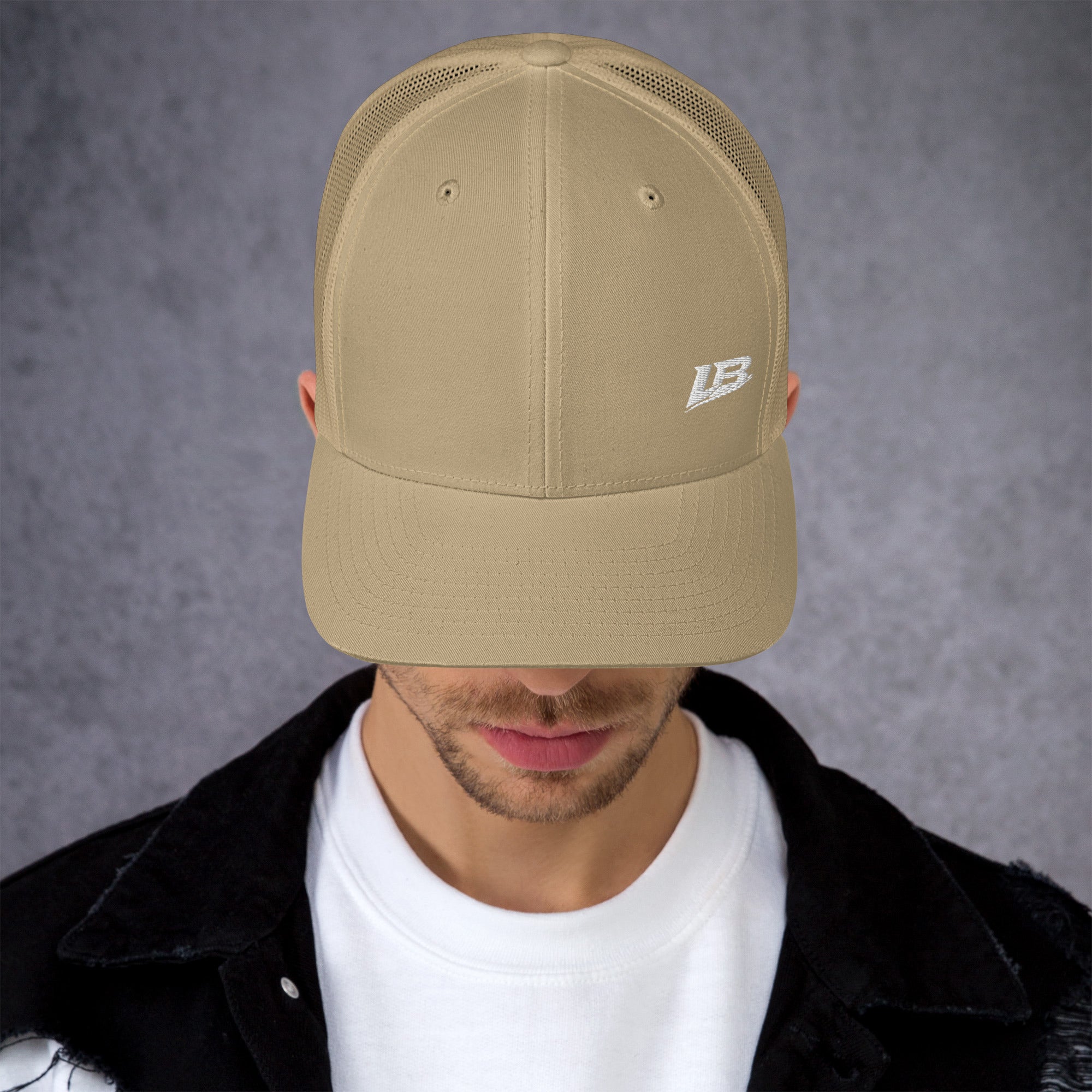 Casquette trucker streetwear unisexe LB kaki, vue de face