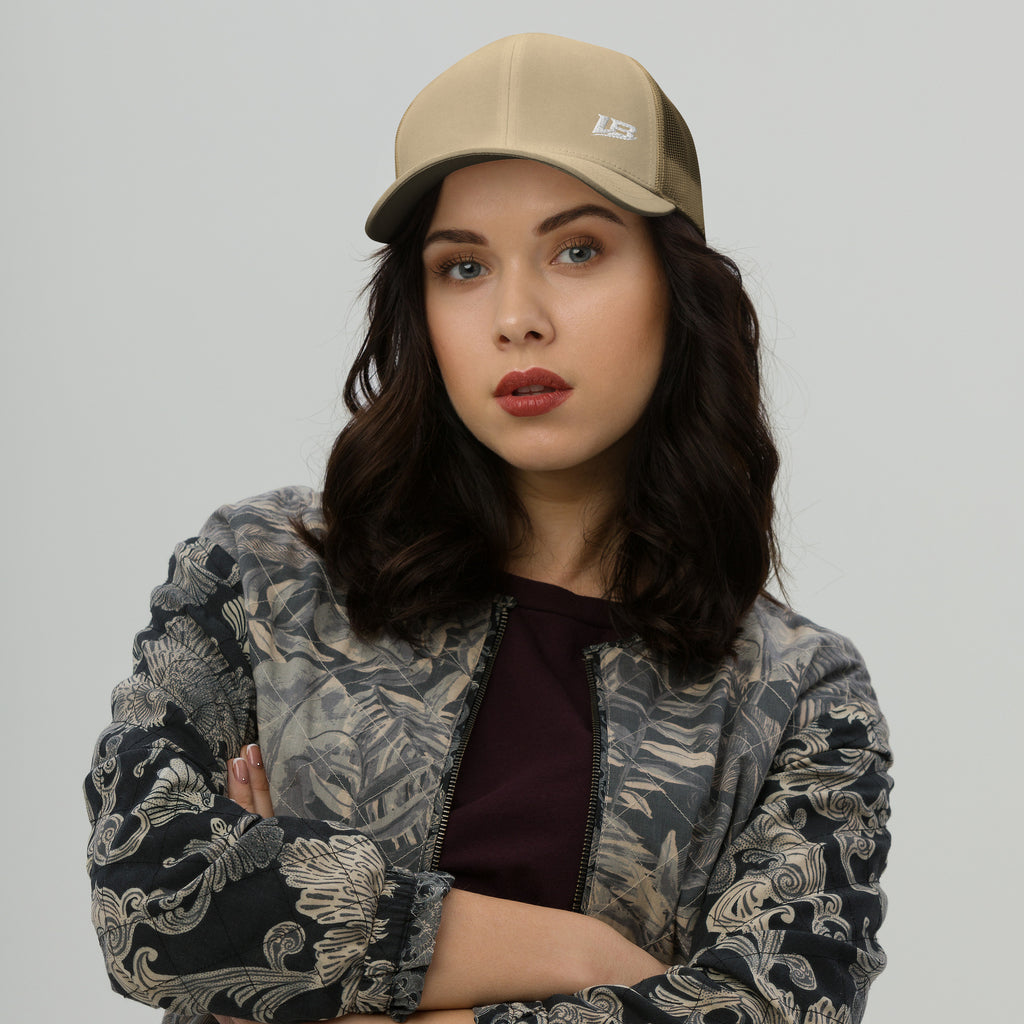 Casquette trucker streetwear unisexe LB kaki, vue de face alternative