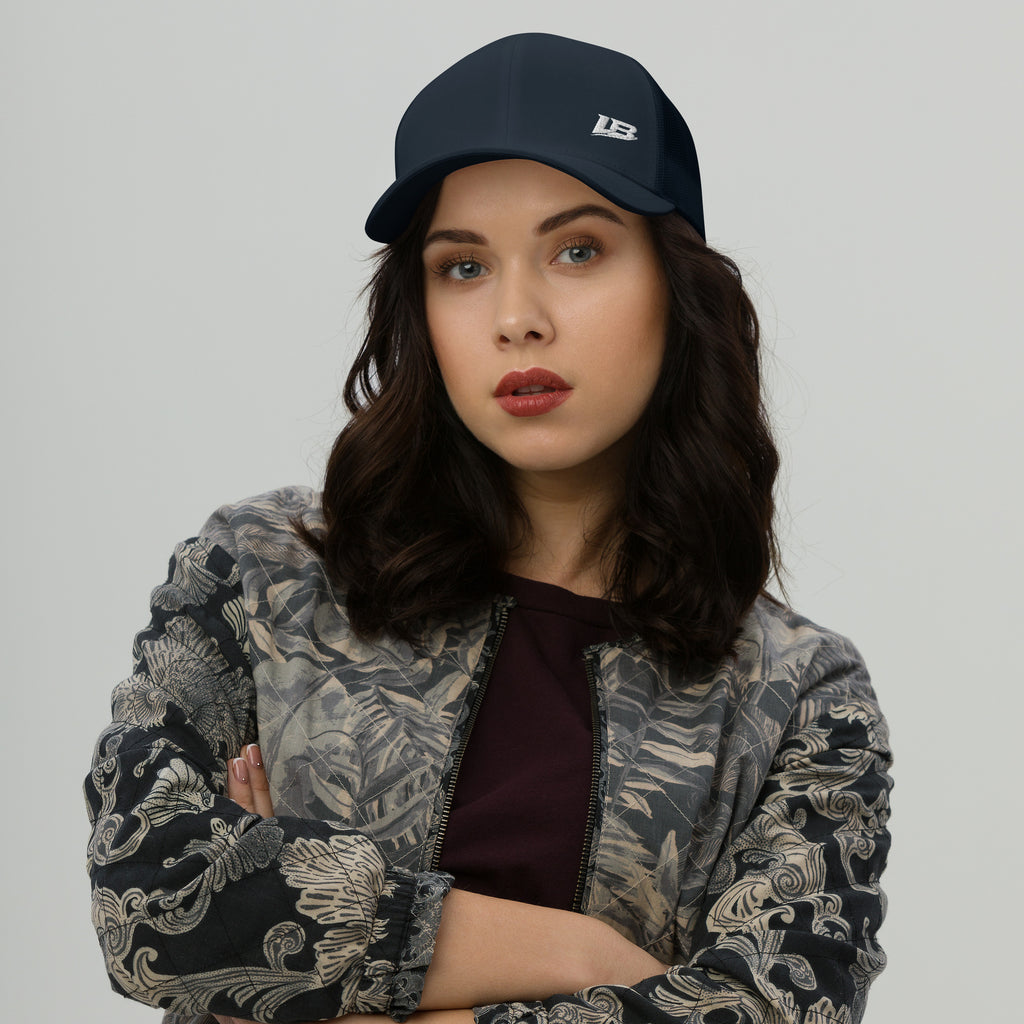 Casquette trucker streetwear unisexe LB bleu marine, vue de face alternative